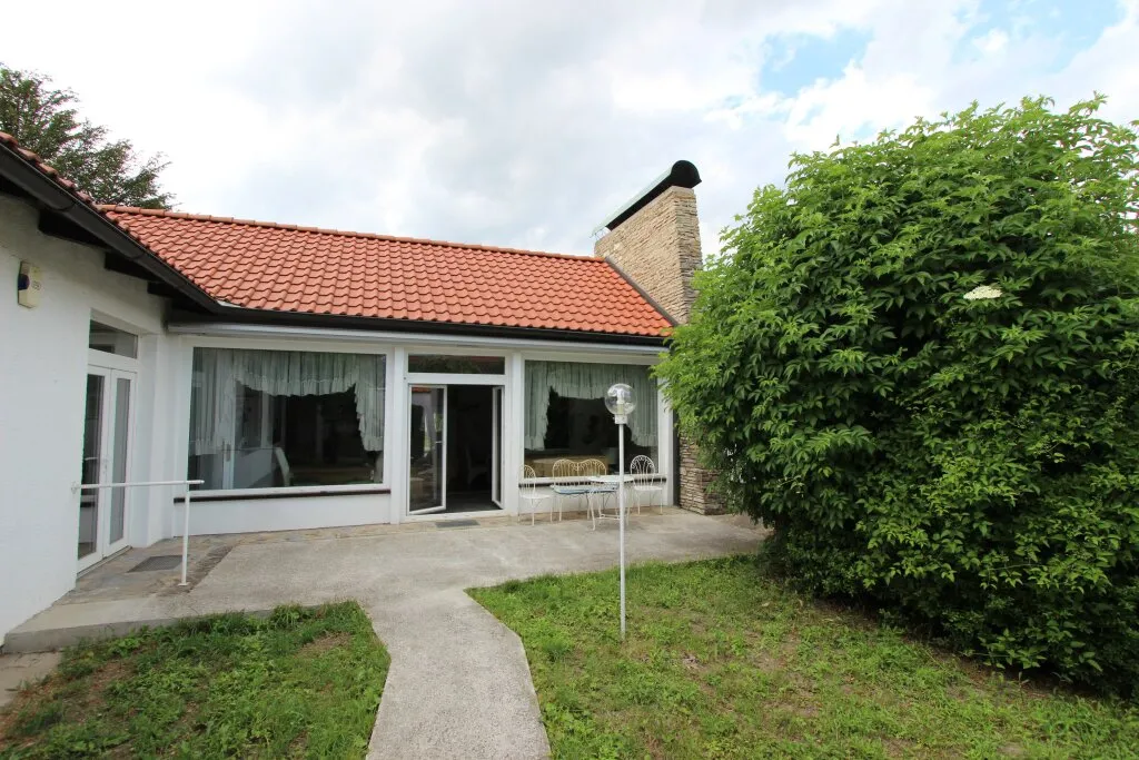 Sonderpreis! Haus mit riesigem Grundstück (2.183 m²) nahe Fischapark - Ansicht 2