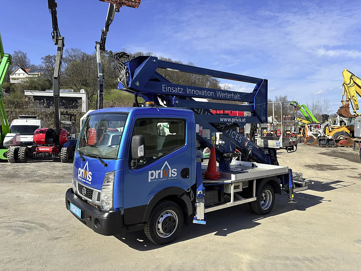 Nissan Cabstar