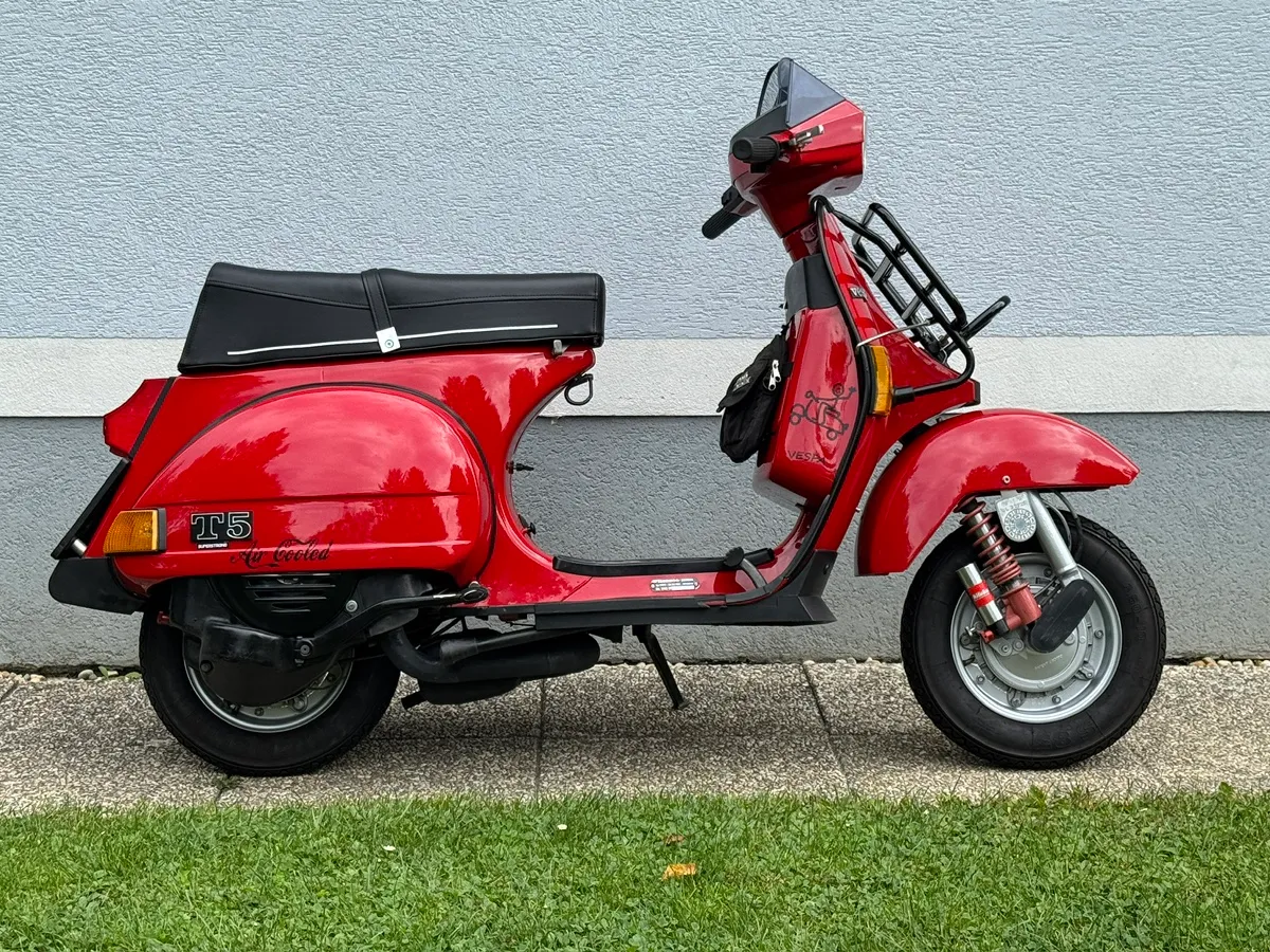 Vespa PX
