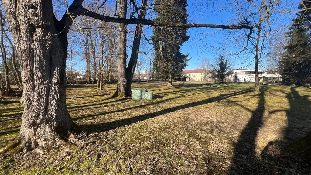 Sonniges Baugrundstück - zentral gelegen und bestens angebunden - Ansicht 3