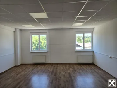 11-Zimmer-Immobilie mieten in Amstetten – 540 m², € 4.482 – Bild 2 von 18