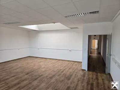 11-Zimmer-Immobilie mieten in Amstetten – 540 m², € 4.482 – Bild 6 von 18