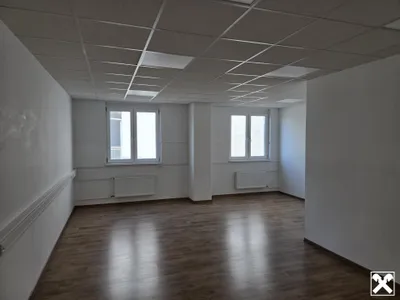 11-Zimmer-Immobilie mieten in Amstetten – 540 m², € 4.482 – Bild 9 von 18
