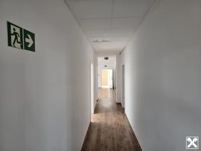 11-Zimmer-Immobilie mieten in Amstetten – 540 m², € 4.482 – Bild 16 von 18