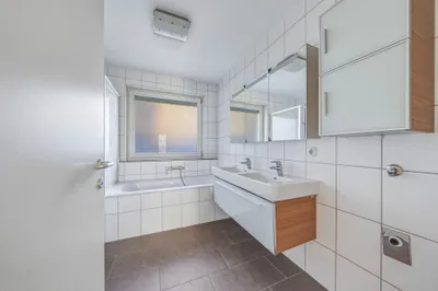 5-Zimmer-Wohnung mieten in Innsbruck – 112 m², € 2.500 – Bild 20 von 34