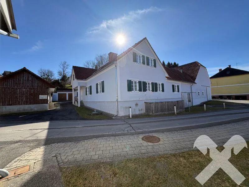 Charmanter Bauernhof in sonniger, idyllischer Lage mit großem Potenzial - Ansicht 2