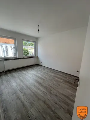 5-Zimmer-Wohnung mieten in Perg – 210 m², € 1.500 – Bild 11 von 18