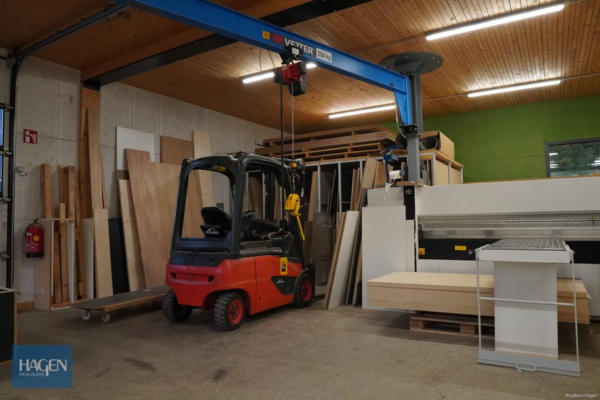 Vielseitig verwendbare Gewerbehalle mit guter Infrastruktur in Hohenems - Ansicht 3
