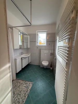 6-Zimmer-Haus mieten in Mistelbach – 170 m², € 1.650 – Bild 9 von 12