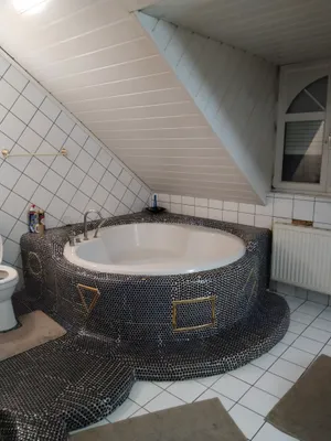 8-Zimmer-Gewerbeimmobilie mieten in Bruck an der Leitha – 417 m², € 4.200 – Bild 3 von 6