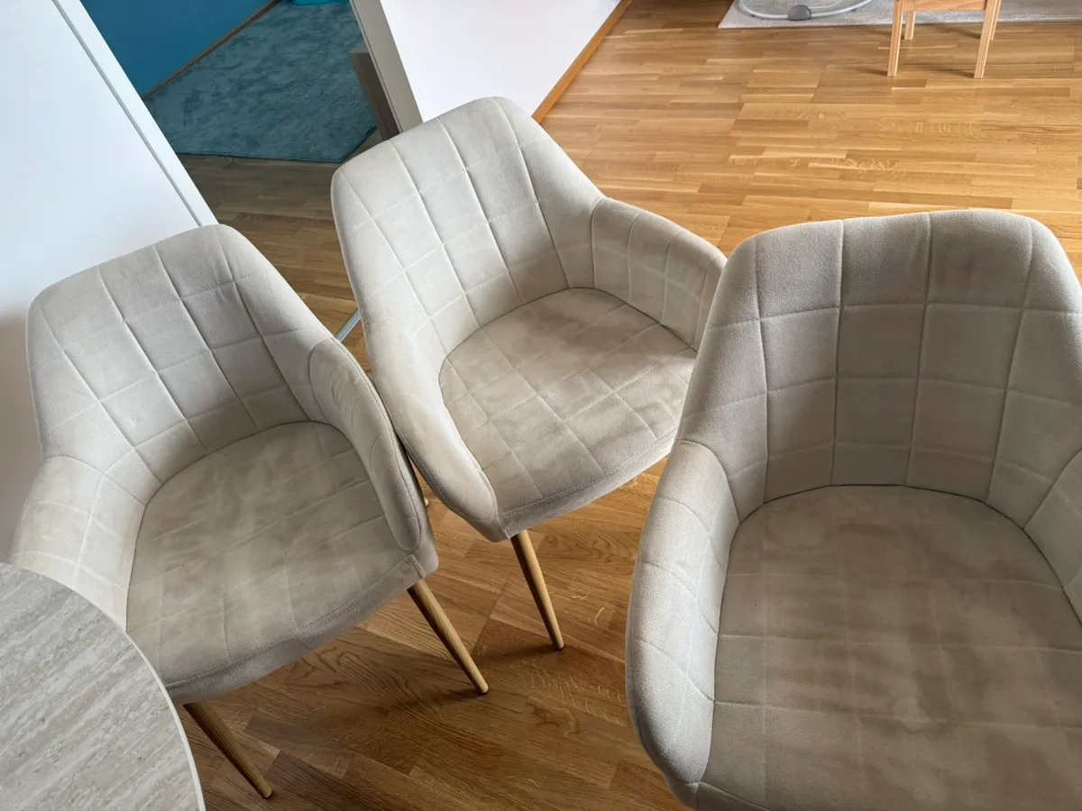 Stühle zum Verschenken, € 0,- (1220 Wien)
