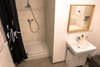 2-Zimmer-Wohnung mieten in Klagenfurt Land – 41 m², € 610 – Bild 9 von 10