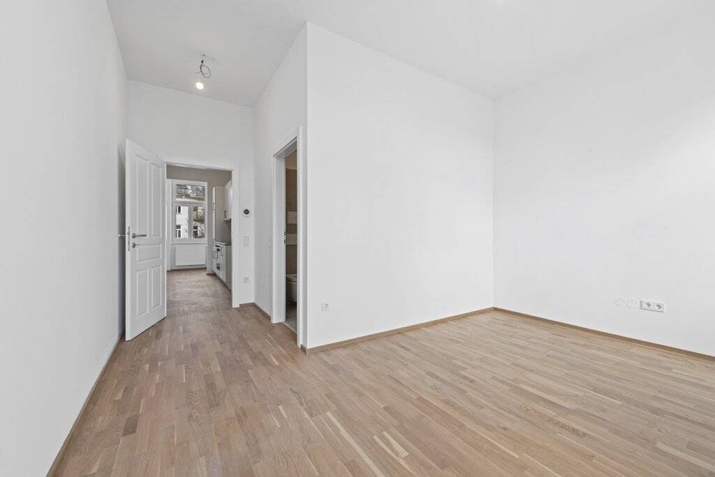Moderne 1 Zimmer Eigentumswohnung mit Einbauküche – pohled 3