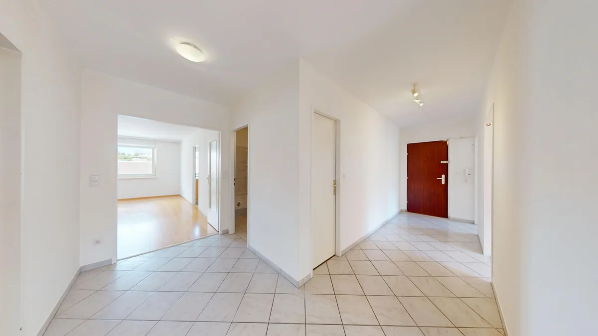 Großzügige 4-Zimmer-Wohnung mit ruhigen hofseitigen Schlafzimmern im 7. Bezirk – pohled 2