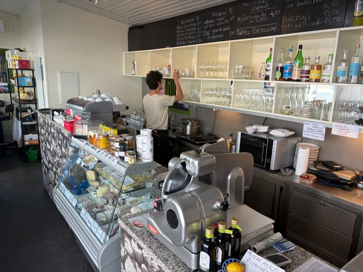 Marktstand mit Gastro Zuweisung, Yppenplatz - Ansicht 2