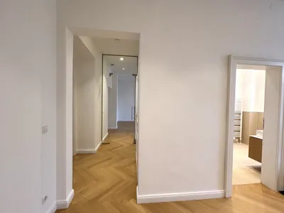 1070 Neubaugasse! Klimatisierte und generalsanierte 3,5-Zimmer Altbauwohnung ab ca. Mitte April 2027! – Bild 2