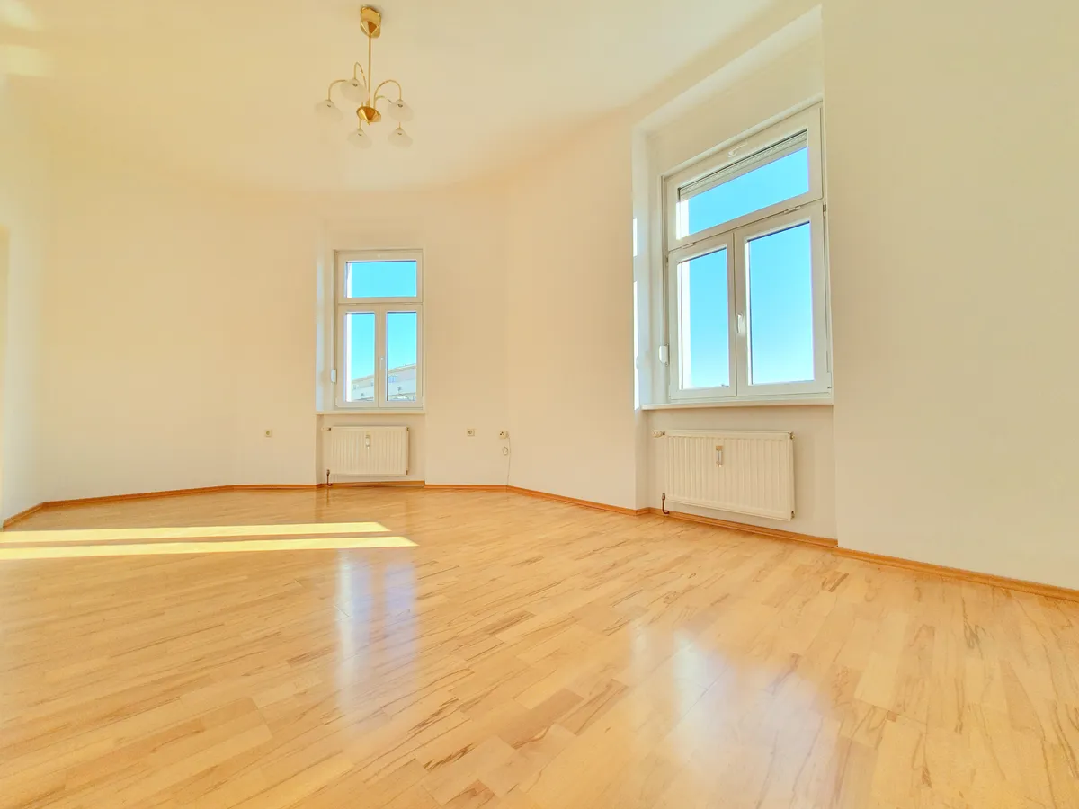 * * * SINGLE- und PÄRCHEN-HIT in ZENTRALER CITY-LAGE... ALLES UNIS GUT ERREICHBAR...(!) SCHLOSSBERG- und DOMBLICK * * * - Ansicht 3