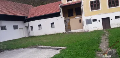 9-Zimmer-Immobilie kaufen in Wiener Neustadt Land – 250 m², € 1.200.000 – Bild 5 von 7