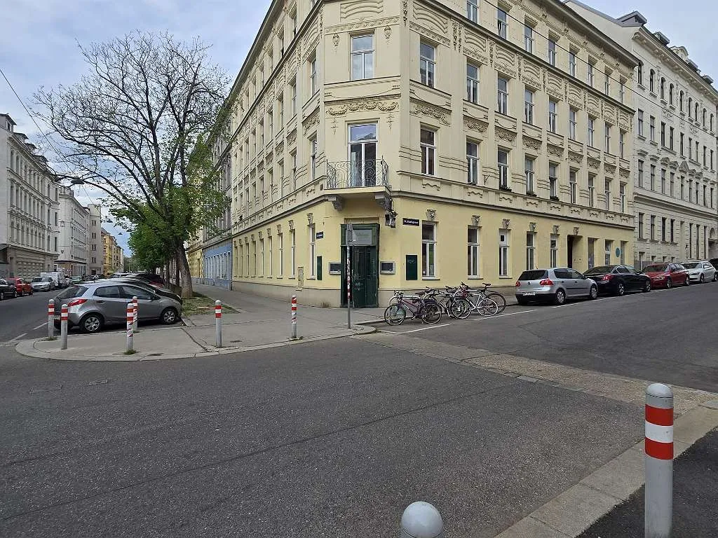 Gastrolokal weiter zu geben, 252 m², € 1.836,-, (1140 Wien) - willhaben