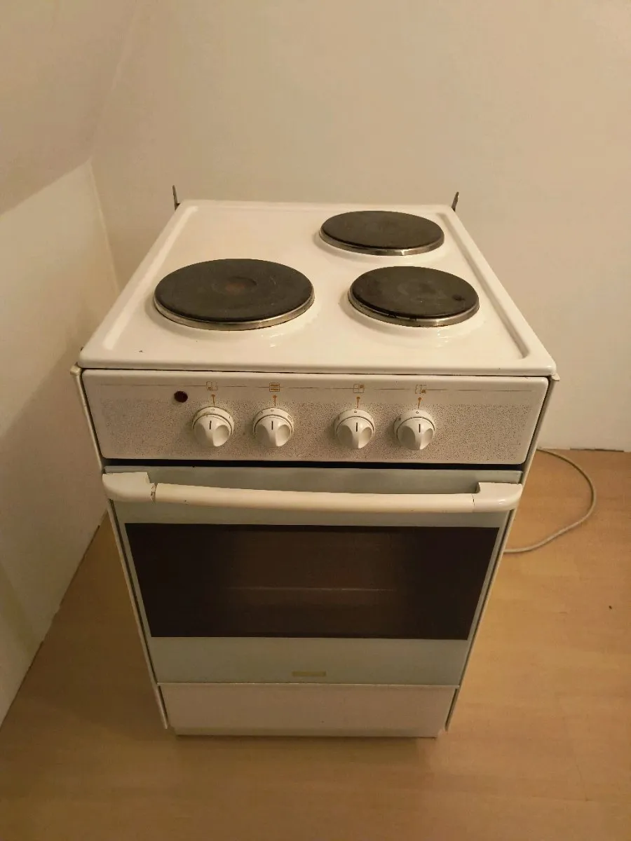 Elin Elektroherd / Standherd - Mit Steckdosen-Stecker (230V) - Voll funktionsfähig!, € 40,- (1230 Wien)