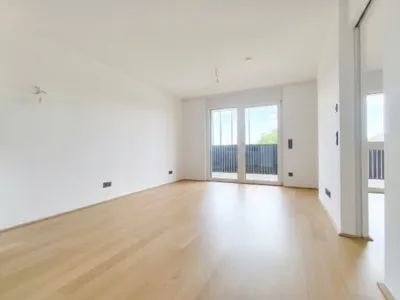 Pauschalmiete inklusive Warmwasser, Heizung & Kühlung - Moderne 2-Zimmer-Wohnung mit großzügigem Balkon und stilvoller Ausstattung – Bild 2