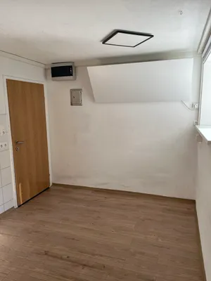 2-Zimmer-Wohnung mieten in Neunkirchen – 70 m², € 370 – Bild 11 von 14