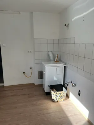 2-Zimmer-Wohnung mieten in Neunkirchen – 70 m², € 370 – Bild 12 von 14