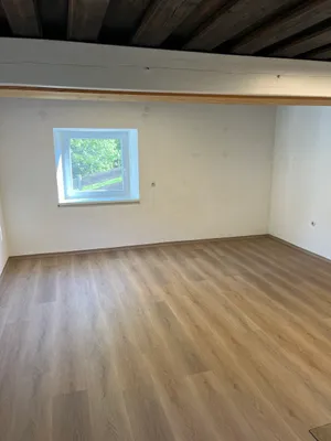 2-Zimmer-Wohnung mieten in Neunkirchen – 70 m², € 370 – Bild 6 von 14