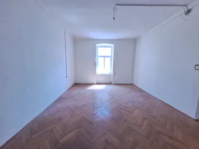 5-Zimmer-Gewerbeimmobilie mieten in Neunkirchen – 114 m², € 700 – Bild 2 von 5