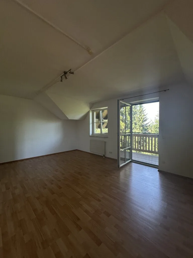 Ländliche 3 Raumwohnung im Traunkreis! - Ansicht 2