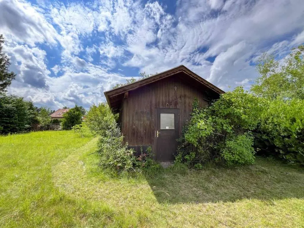 [06426] Großes Grundstück mit Einfamilienhaus (2 Parzellen möglich) - Ansicht 3