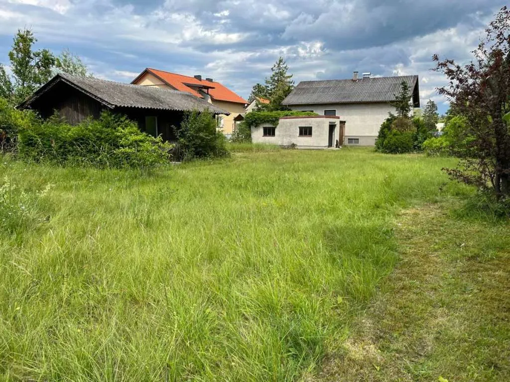 [06426] Großes Grundstück mit Einfamilienhaus (2 Parzellen möglich) - Ansicht 2