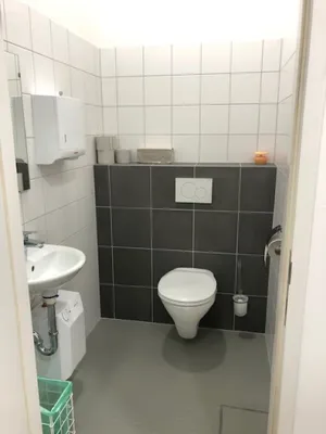 2-Zimmer-Gewerbeimmobilie mieten in Bruck-Mürzzuschlag – 43 m², € 629 – Bild 6 von 8