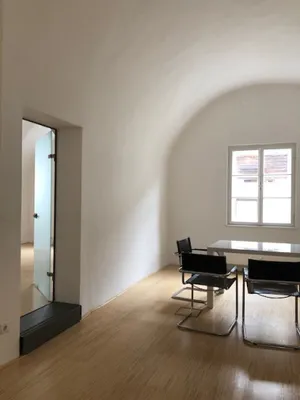 2-Zimmer-Gewerbeimmobilie mieten in Bruck-Mürzzuschlag – 43 m², € 629 – Bild 3 von 8