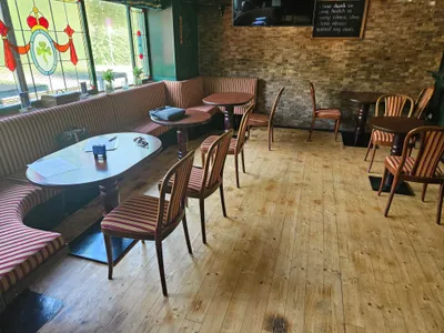 2-Zimmer-Gewerbeimmobilie mieten in Linz – 140 m², € 1.768 – Bild 4 von 7