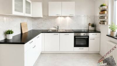 SOFORTVERGABE - Schöne 3 Zimmer Familienwohnung /WG Traum mit Garage in Hietzing