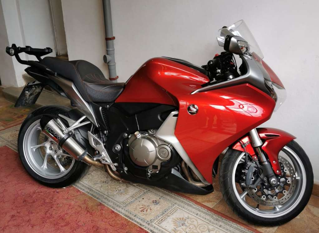 Honda VFR 1200F Sport Tourer Tourer