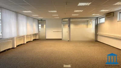 20-Zimmer-Gewerbeimmobilie mieten in Wiener Neustadt – 929 m², € 10.563 – Bild 41 von 62