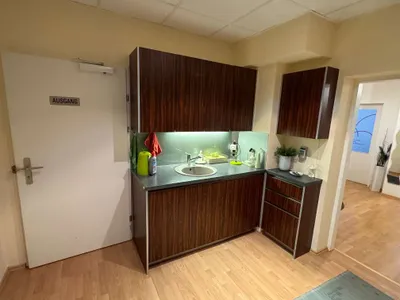 1-Zimmer-Gewerbeimmobilie mieten in Salzburg-Umgebung – 21 m², € 590 – Bild 1 von 5