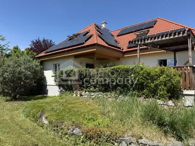 4-Zimmer-Haus kaufen in Neunkirchen – 170,42 m², € 570.000 – Bild 1 von 21