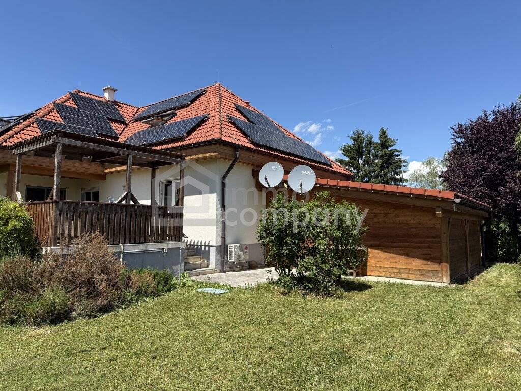 Wohnen mit Weitblick - gepflegtes Einfamilienhaus mit Wellnessbereich, Photovoltaik und 1.268 m² Grundstück - Ansicht 2