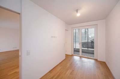 EDUART-Die Kunst des Wohnens: Hochwertiger 2-Zimmer NEUBAU-ZWEITBEZUG im Erdgeschoss! (6/1) – Bild 3