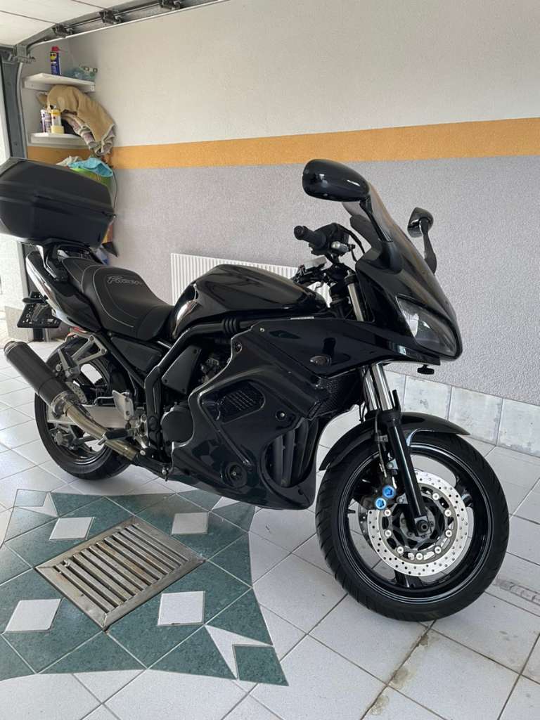 (verkauft) Yamaha FZS 600 Fazer Tourer