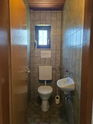3-Zimmer-Wohnung mieten in Neunkirchen – 75 m², € 500 – Bild 5 von 11