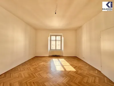 360 TOUR // GENERALSANIERTE ALTBAUWOHNUNG