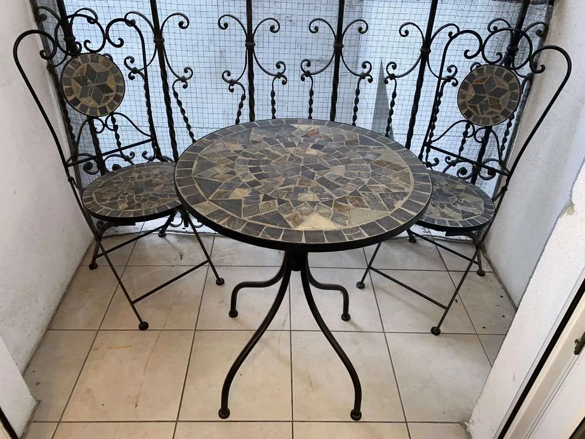 Balkon-/ Gartenmöbel Set - Tisch & 2 Stühle - Mosaik - gebraucht, € 70,- (1020 Wien)