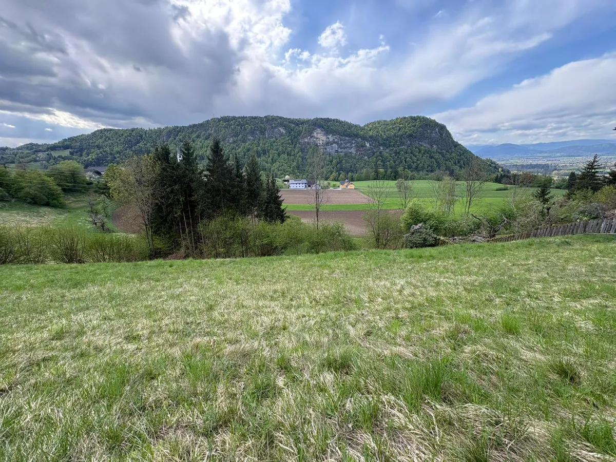 Sonniges Baugrundstück in herrlicher Aussichtlage nahe Klagenfurt ohne Bebauungsverpflichtung - Ansicht 3