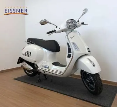 Vespa GTS