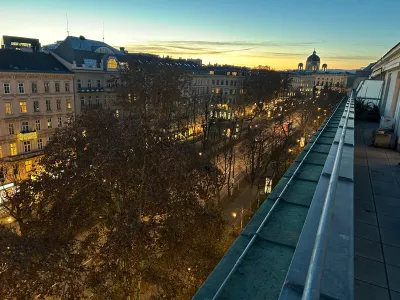Blick auf den Opernring - Exklusive Stadtwohnung mit Air condition