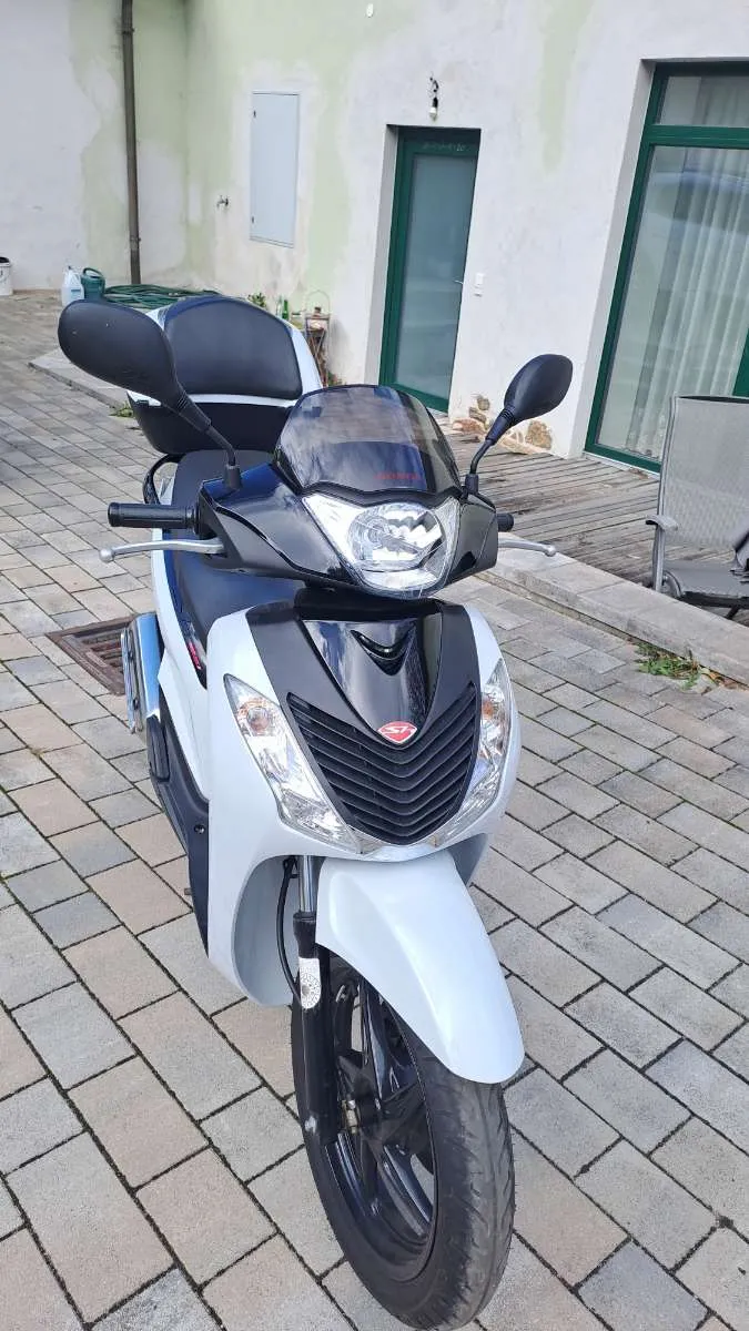 Honda SH